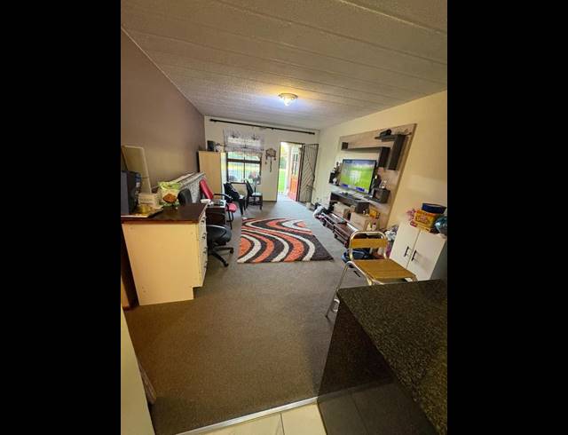 2 BEDROOM APARTMENT FOR SALE IN ROBINDALE